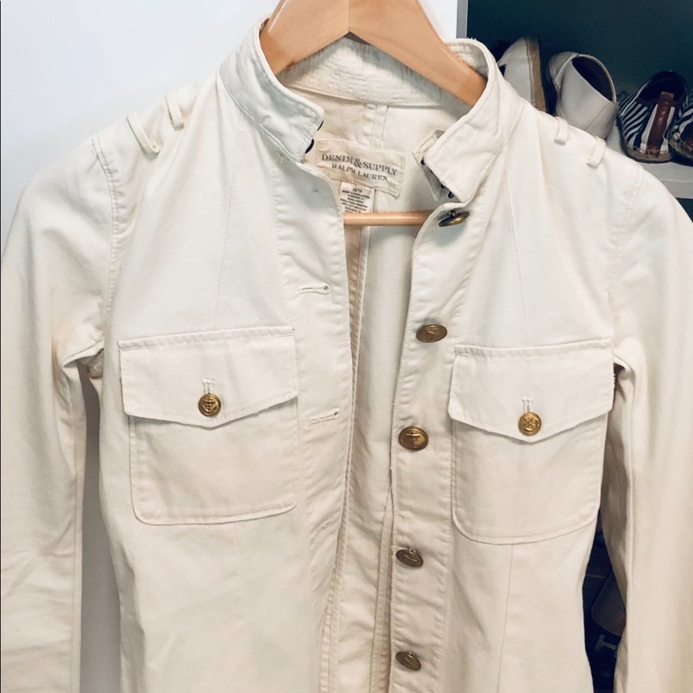 Women’s off White Jacket